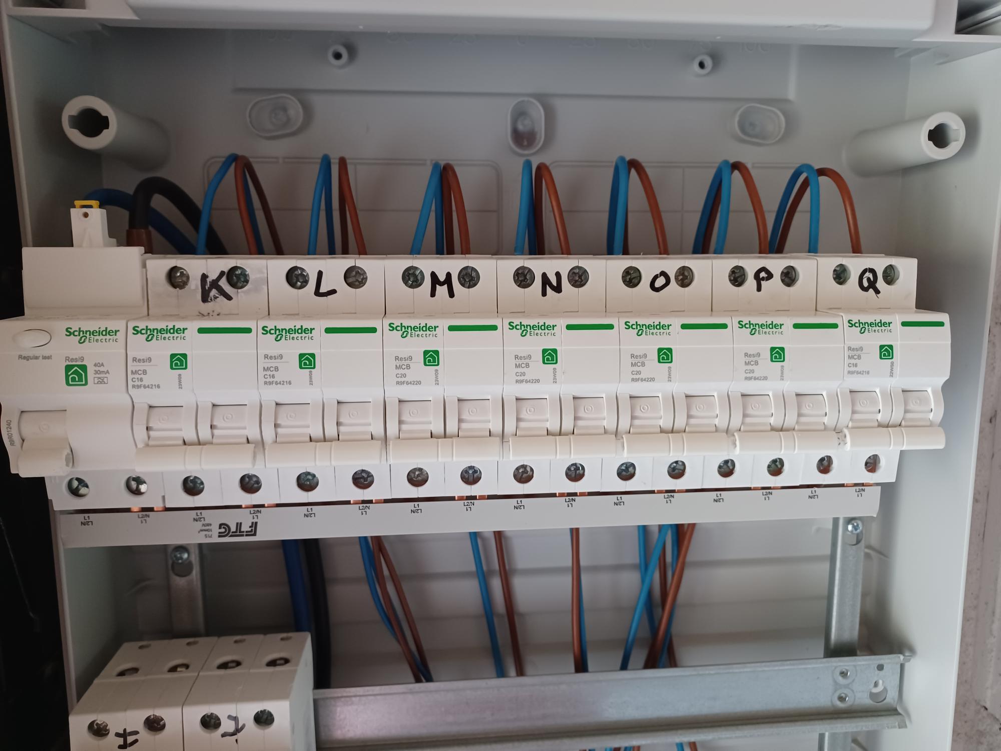 zekeringen Schneider Electric